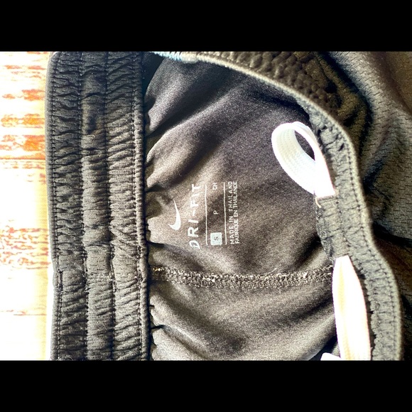 Boys athletic shorts - Picture 2 of 2